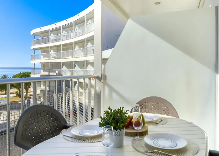 Apartment Las Palmeras By Interhome